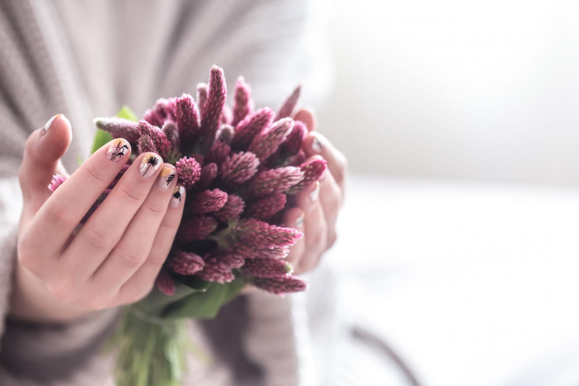 Śliwka na paznokciach to najmodniejszy manicure nadchodzącej jesieni