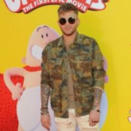 Kapitan Majtas: Adam Lambert nagrał piosenkę do filmu 