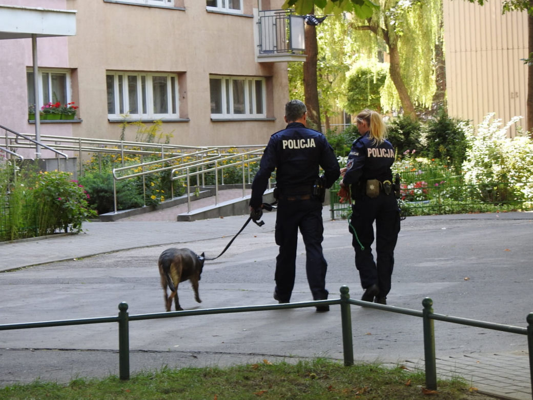 Ciało mężczyzny leżało w mieszkaniu a Woli. Zatrzymany 38-latek