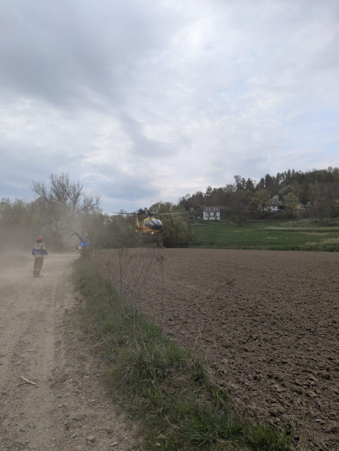 22-latek wpadł quadem do Raby. Reanimowano go na miejscu wypadku