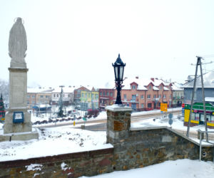 To miasto w Świętokrzyskiem było kiedyś wioską. Dziś zachwyca nenufarami