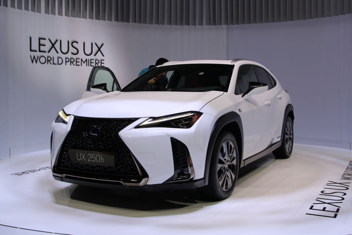 Lexus UX