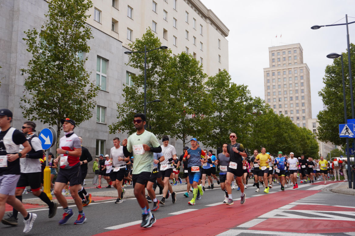 Uczestnicy Maratonu Warszawskiego 2025