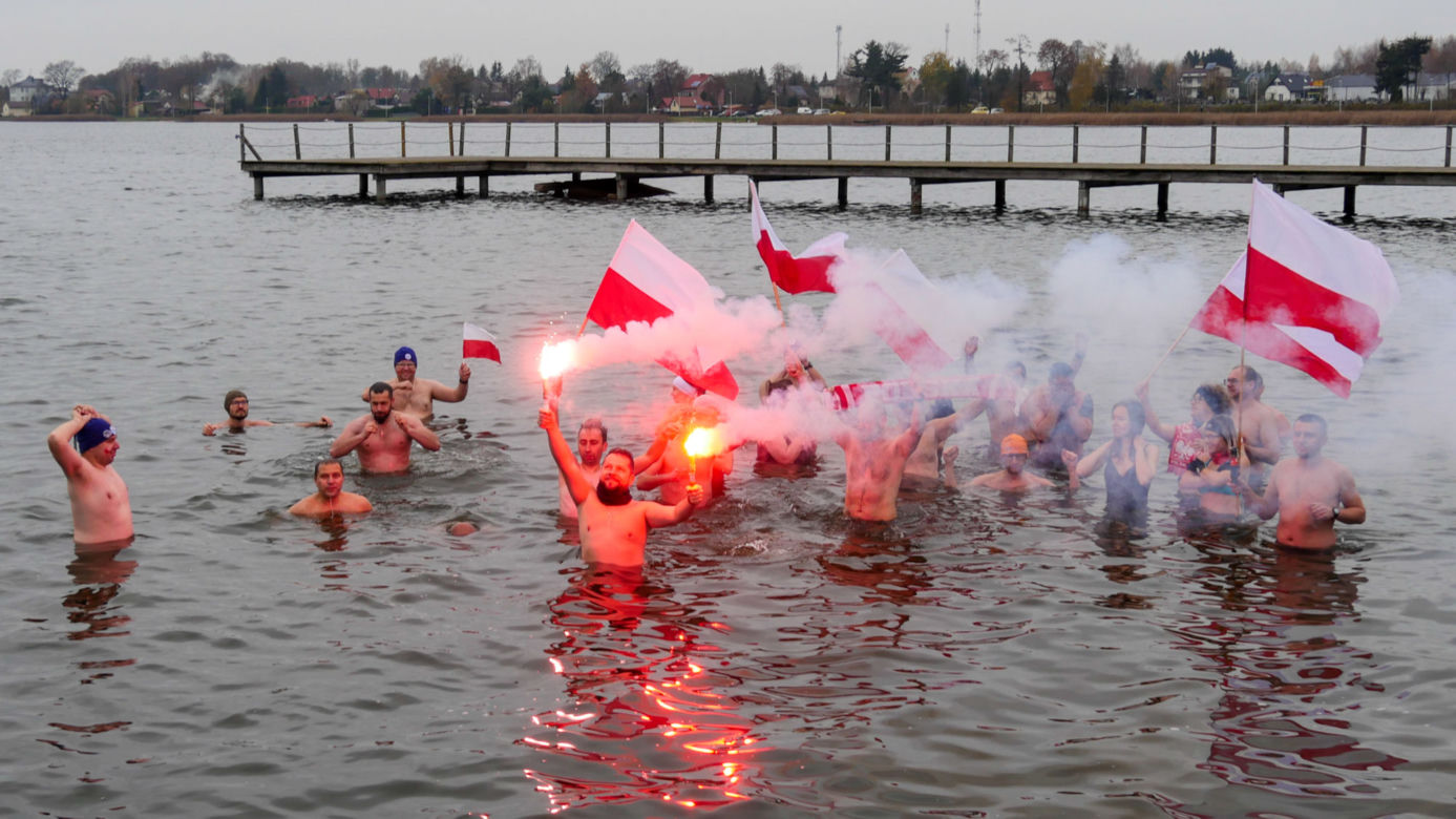 Hop do wody! Tak morsy z woj. lubelskiego świętowały Święto Niepodległości!