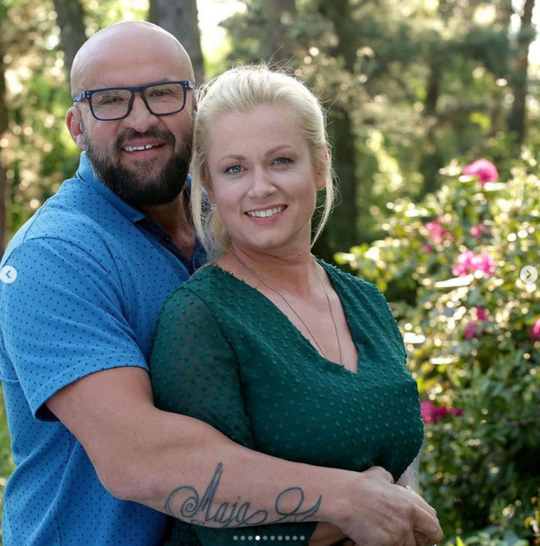 M jak miłość na planie.  Marzenka (Olga Szomańska), Andrzejek (Tomasz Oświeciński)