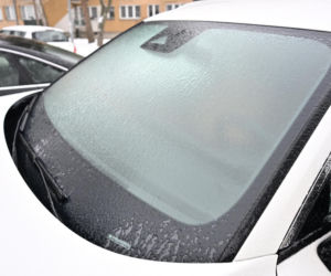 Gołoledź paraliżuje Polskę