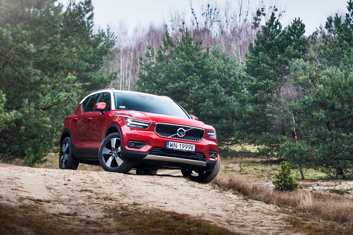 Volvo XC40 D4 AWD AT8 Momentum