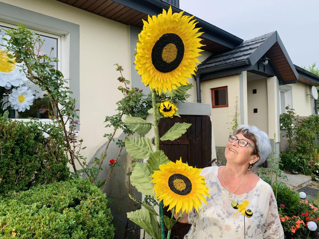 Kolorowe domy inspirowane twórczością Vincenta van Gogha zamieniły wieś liczącą zaledwie stu mieszkańców w prawdziwą atrakcję turystyczną