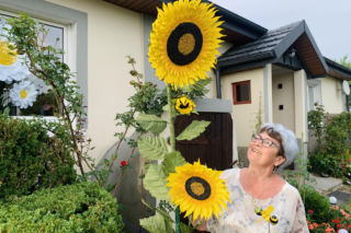 Kolorowe domy inspirowane twórczością Vincenta van Gogha zamieniły wieś liczącą zaledwie stu mieszkańców w prawdziwą atrakcję turystyczną