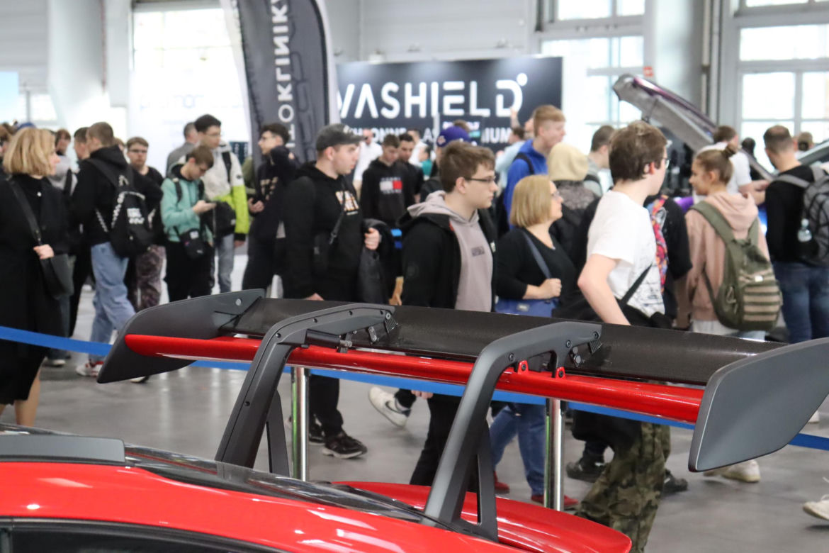 Poznań Motor Show - tak wyglądał piątek na MTP!