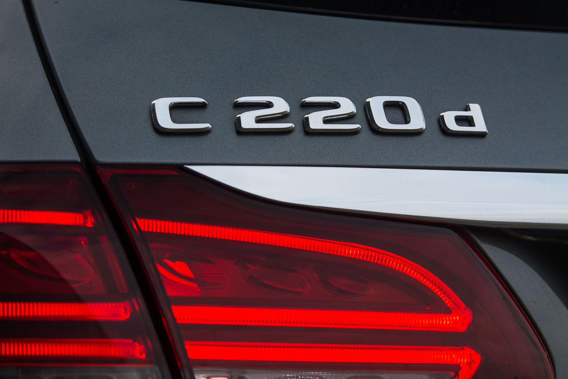 Mercedes-Benz C220d Kombi 4Matic 9G-Tronic AMG Line