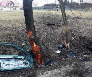 Groźny wypadek w Nowej Górze. Zdjęcia mrożą krew w żyłach! [GALERIA]