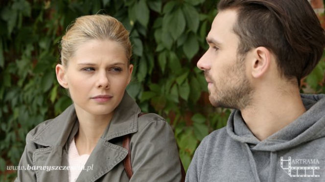 Barwy szczęścia odc. 1086. Iwona (Izabela Zwierzyńska), Alek (Krzysztof Wach)