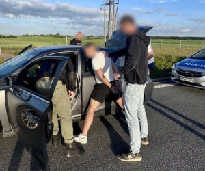 Dwóch młodych Ukraińców zatrzymanych na Pomorzu! Okradli mężczyznę i wzięli na niego pożyczkę