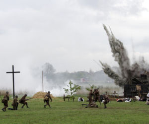 Rekonstrukcja bitwy pod Łomiankami 2015 [ZDJĘCIA]