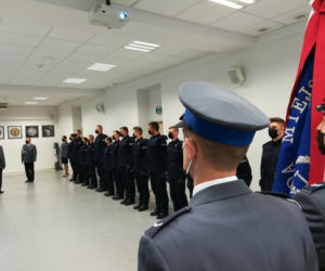 Toruń ma nowych policjantów. Za nami uroczyste ślubowanie 