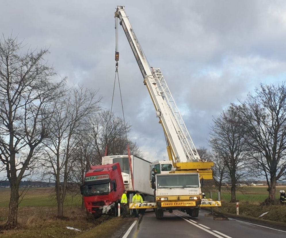 Śmiertelny wypadek na trasie  Dachnów – Cieszanów. Nie żyje 21-letni kierowca