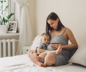 Witamina D w ciąży ważniejsza, niż myślałaś! Zmniejsza ryzyko tych problemów u noworodka - pokazują badania 
