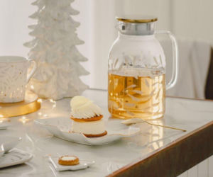 Naczynia z motywem świąteczym