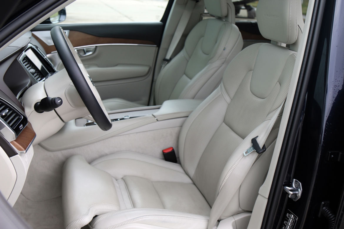 Volvo XC90 T8