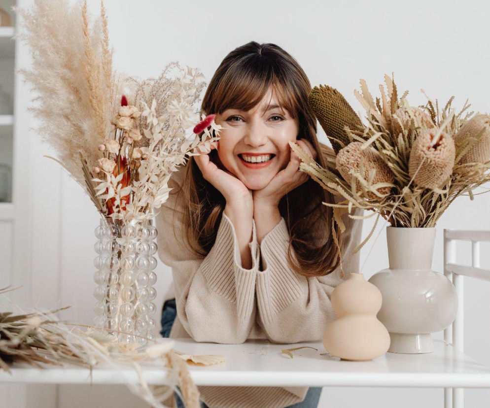 kobieta, szczęście, uśmiech