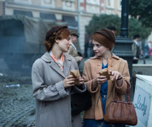 Stulecie Winnych 2 sezon odc. 22. Ania (Weronika Humaj), Mania (Karolina Bacia)