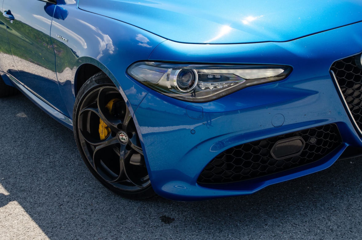 Alfa Romeo Giulia Veloce vs Peugeot 508 Allure