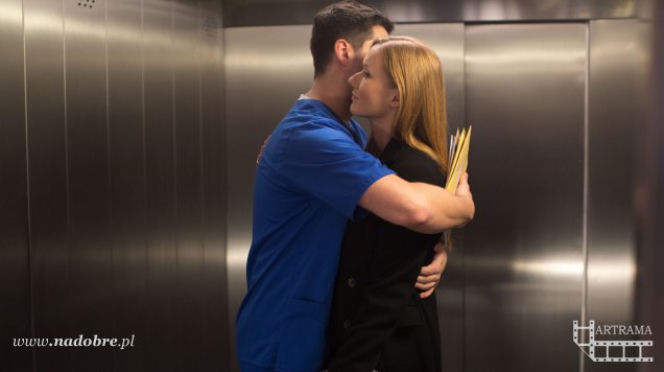 	Na dobre i na złe odcinek 594. Wiktoria Consalida (Katarzyna Dąbrowska), Adam Krajewski (Grzegorz Daukszewicz)