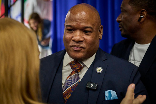 Trump ma "doradcę duchowego"! Pastor mówi o wojnie i NATO