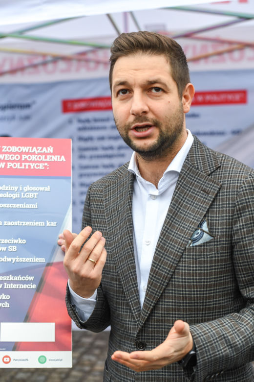 Patryk Jaki podpisał 7 zobowiązań