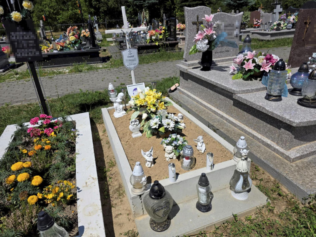 Rok po śmierci Oskara z Chałupek Dębniańskich. 