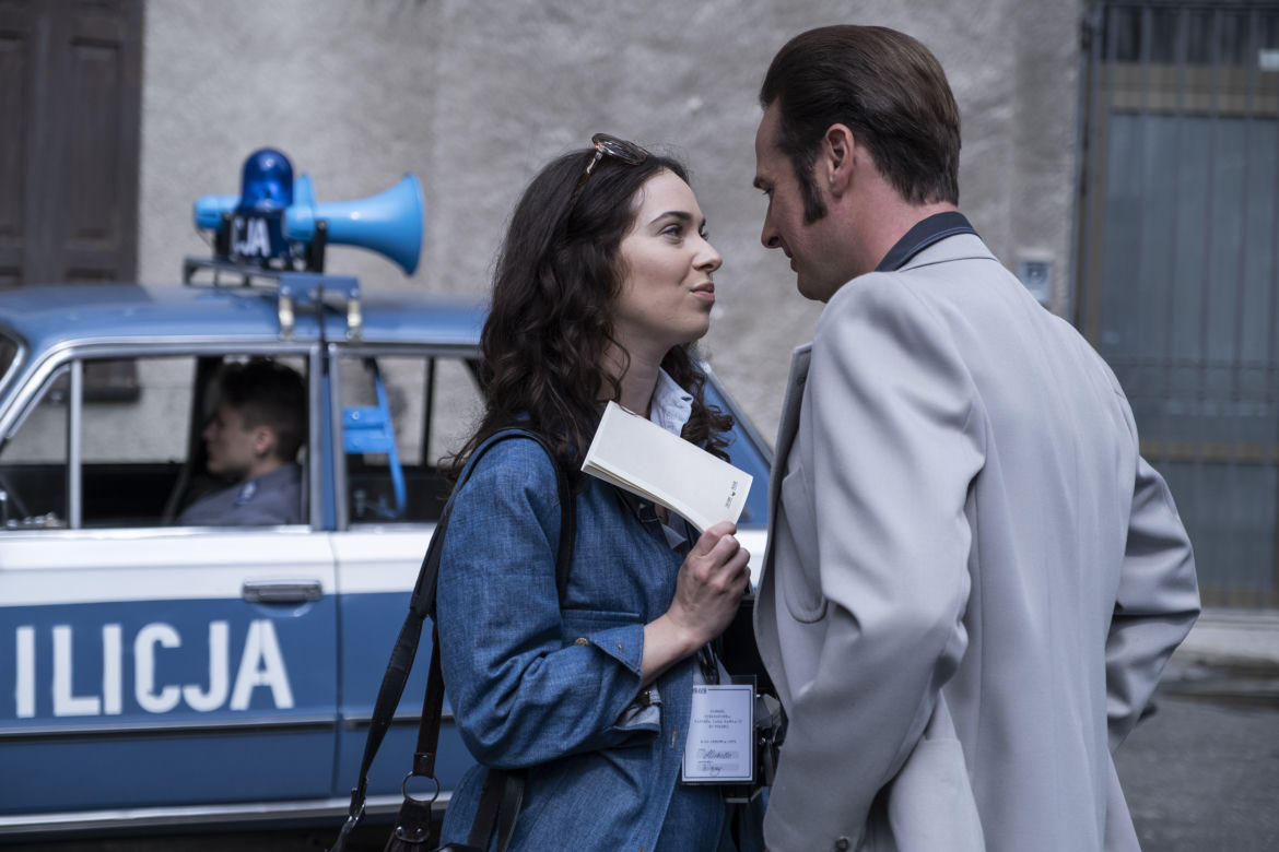 Stulecie Winnych 4, odc. 43: Michelle (Maria Pawłowska), Janusz (Paweł Małaszyński)