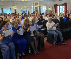 Świat Niebieskich Motyli w Starachowicach. Jak IV Ogólnopolska Konferencja zmienia rzeczywistość osób w spektrum autyzmu