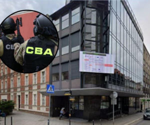 Tajna operacja o świcie. Agenci weszli do urzędów w całym kraju