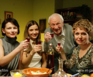 M jak miłość. Marta (Dominika Ostałowska), Małgosia (Joanna Koroniewska), Lucjan (Witold Pyrkosz), Maria (Małgorzata Pieńkowska)