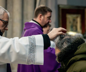 Poszczą w Środę Popielcową i robią to źle. Oto zasady postu ścisłego