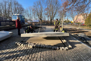 Pomnik Żołnierzy 55. Poznańskiego Pułku Piechoty w Lesznie prawie gotowy 