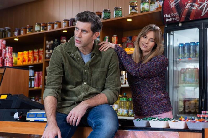 „Pierwsza miłość” odc. 4106 streszczenie. Kinga w obecności ojca konfrontuje Teresę. Ta w końcu przyznaje – to prawda, spotyka się ze Stikiem