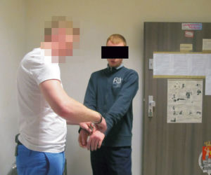 Pobili przechodnia kulą ortopedyczną