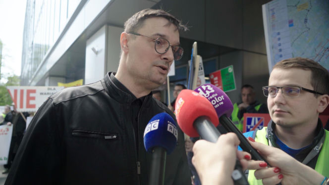 Dramat setek rodzin pod Warszawą! Nowa autostrada zburzy ich domy?! „Żyjemy na bombie”