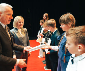 Najzdolniejsi uczniowie odebrali stypendia Prezydenta Miasta Siedlce