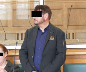 Proces małżeństwa oskarżonego w sprawie śmierci Bohdana Gadomskiego. Znany dziennikarz zmarł po otrzymaniu zbyt dużej dawki insuliny
