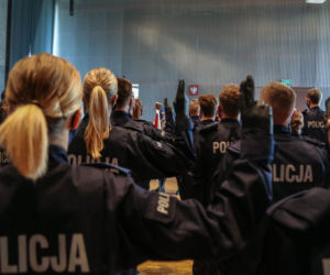Małopolska ma 30 nowych policjantów. Większość będzie pracować w Krakowie 