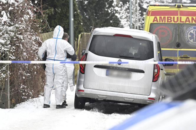 Ciała małżeństwa w mieszkaniu na Targówku. Wstrząsające szczegóły. "Radek zbudował sobie fortecę"