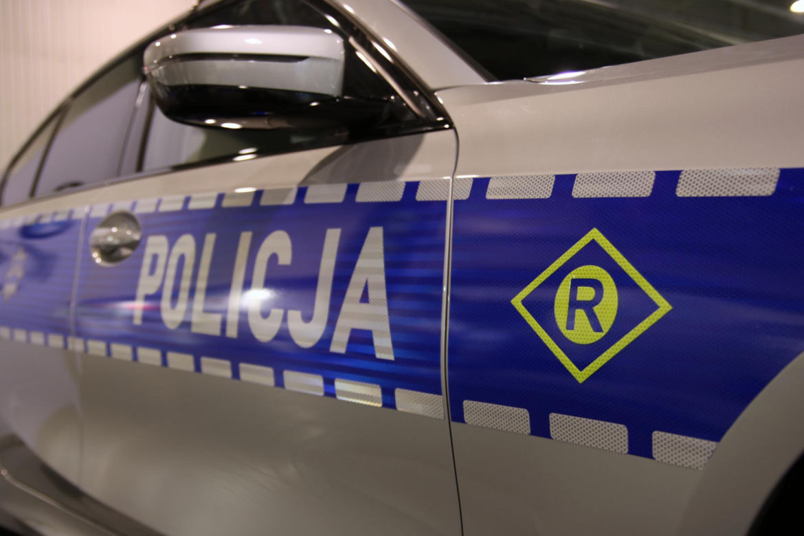 Policyjne radiowozy NA BOGATO! Nowe, oznakowane BMW robi wrażenie