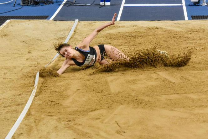 Halowe mistrzostwa Polski w Kujawsko-Pomorskiej Arenie Toruń. Zdjęcia kibiców i zawodników