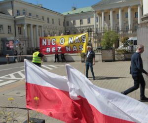 Taksówkarze przyszli pod ratusz. „Chcemy lepszych płac i godnego życia!”