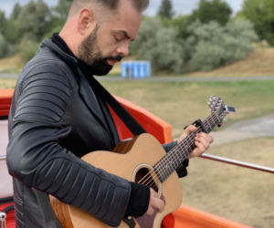 Ekipa Eska Summer City i imprezowy BUS Eski pojawili się na plaży miejskiej ZAGRO Rataje