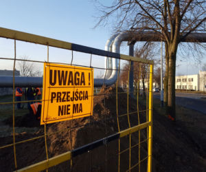  Ciężki sprzęt już na placu budowy. Rozpoczyna się przebudowa Fabrycznej w Lesznie