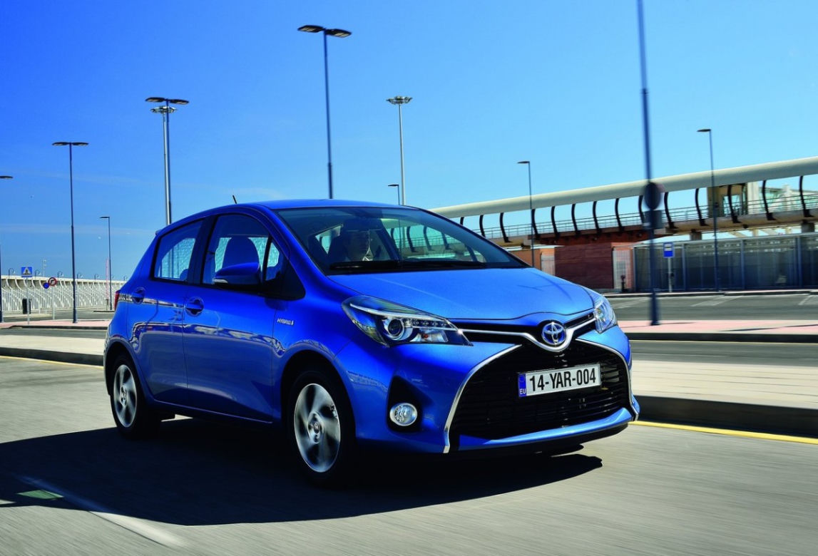 nowa Toyota Yaris 2015